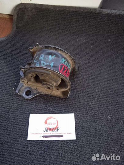Опора двигателя правая на Honda