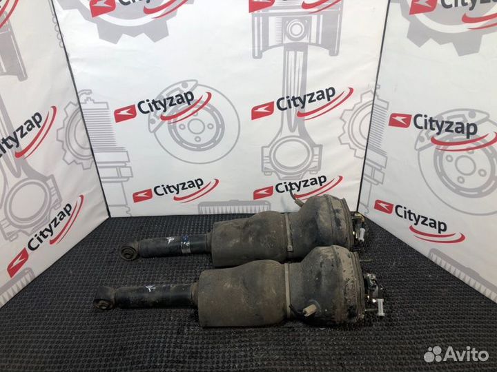 Стойка подвески задняя левая Toyota Celsior UCF21