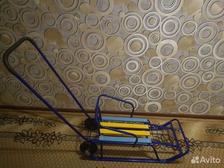 Продаются санки с колёсами
