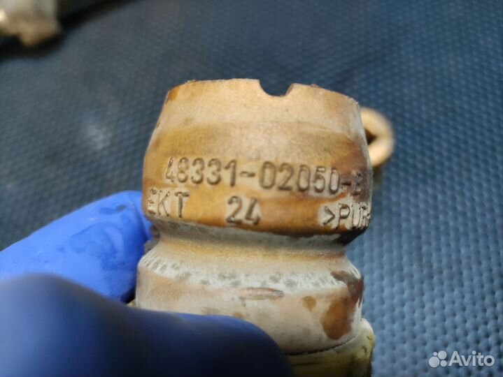 Отбойник передней стойки toyota corolla e120