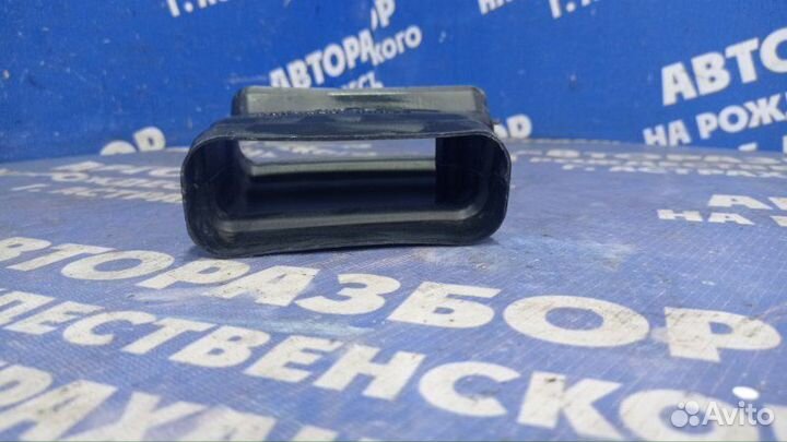 Воздуховод Infiniti Fx37 кроссовер 2011