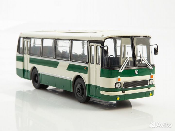 RAC410 Ixo 1/43 ваз 21011 (LADA 1600 R) #81 