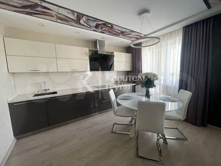 3-к. квартира, 93,3 м², 23/23 эт.