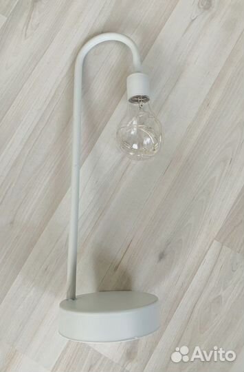 Светильник настольный