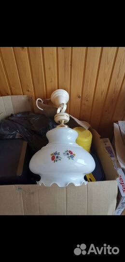 Продам люстру на 1 лампочку