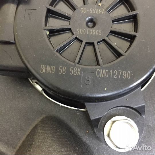 Стеклоподъемник электр. передний правый Mazda Mazd