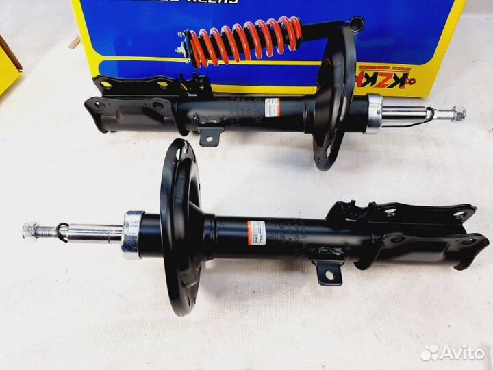 Амортизатор задний Toyota Camry XV50 2011-2018