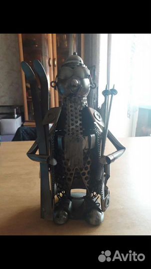 Подставка под бутылку Лыжник