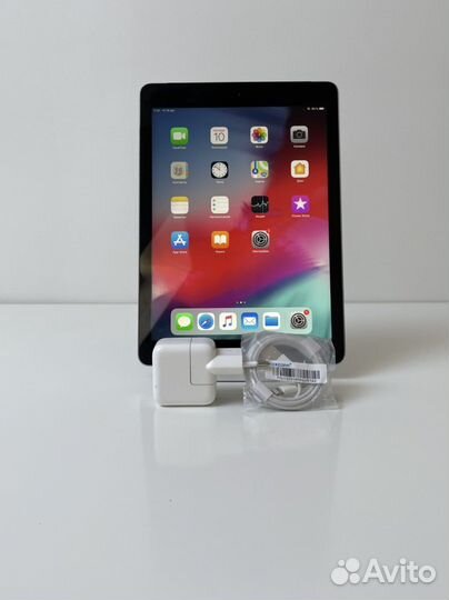 iPad Air 32 гб +SIM Ростест