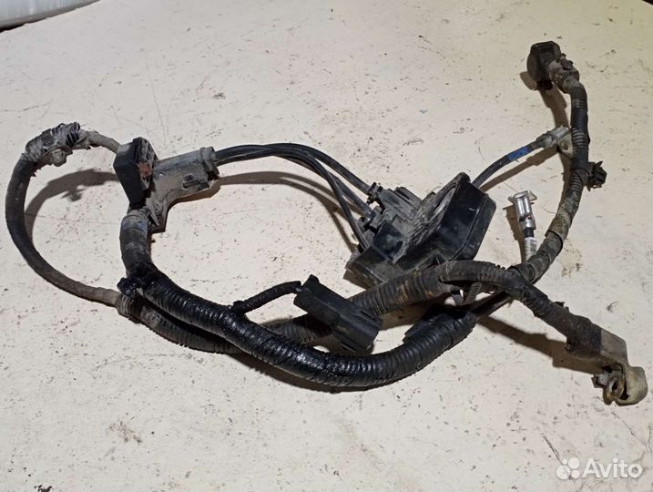 Клемма акб плюсовая Hyundai Solaris 1