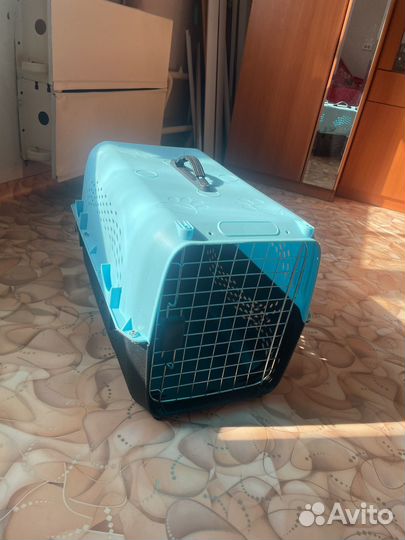 Пластиковая переноска для животных