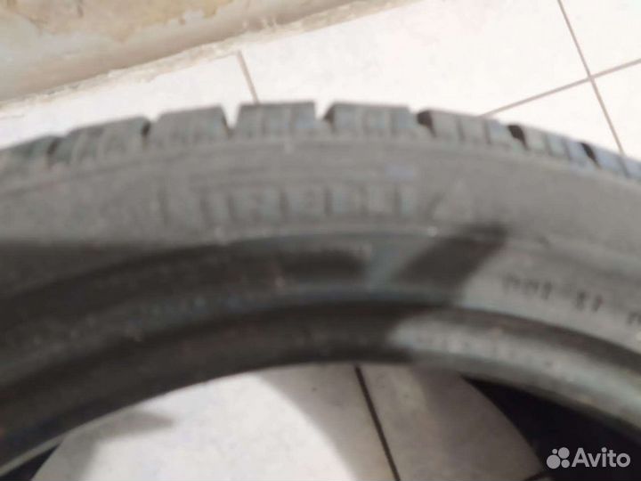 Winter Tact WT 80 255/40 R17