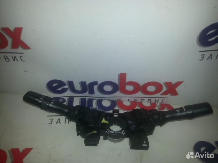 Переключатель стеклоочистителей Toyota Avensis II