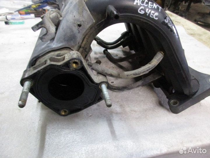 Коллектор впускной Hyundai Accent II (+тагаз) 2000