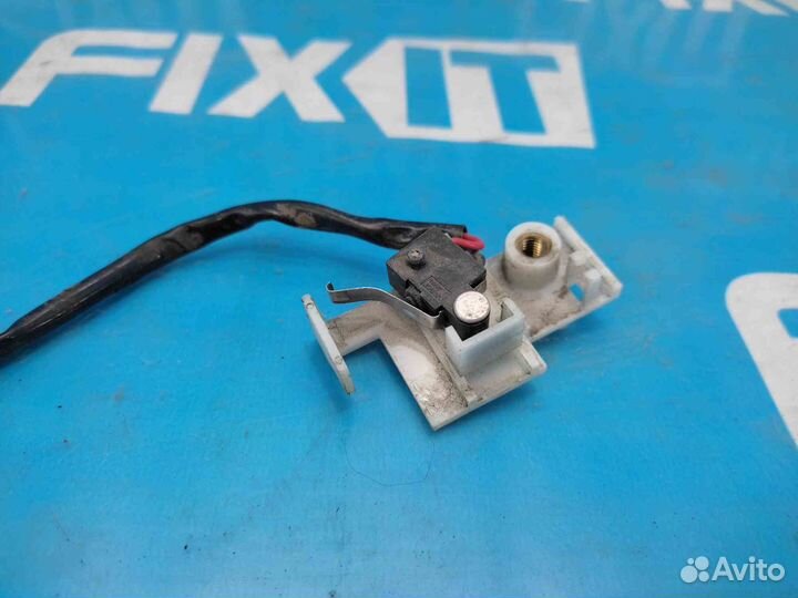 Концевик стеклоподъемника MR135123 Mitsubishi