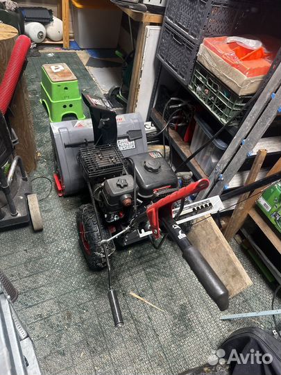 Снегоуборщик бензиновый самоходный бу