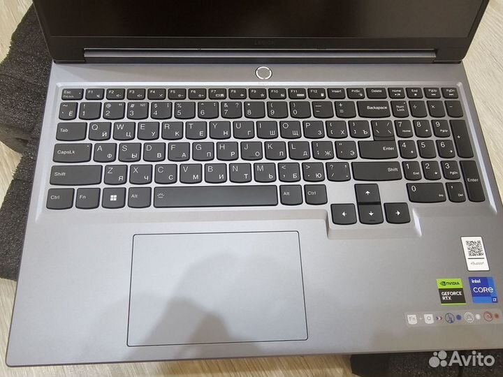 Игровой ноутбук Lenovo Legion 5 16IRX9