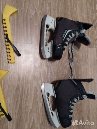 Хоккейные коньки bauer 28 Y10