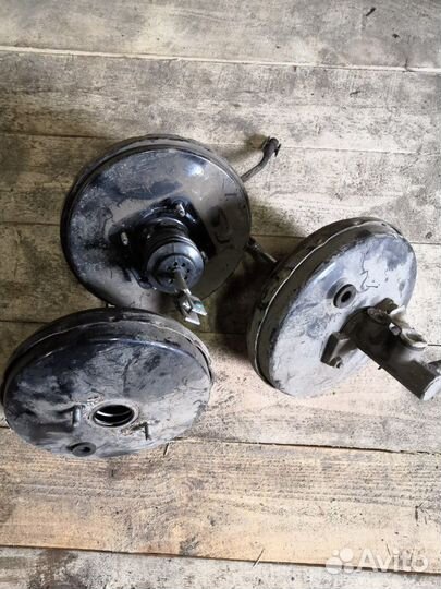 Вакуумник тормозной Renault Sandero/Logan