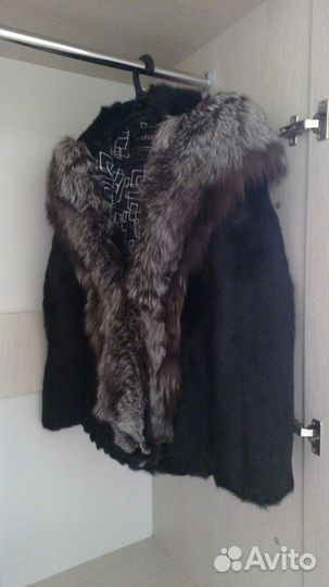 Норковый полушубок с песцовым воротником капюшоном