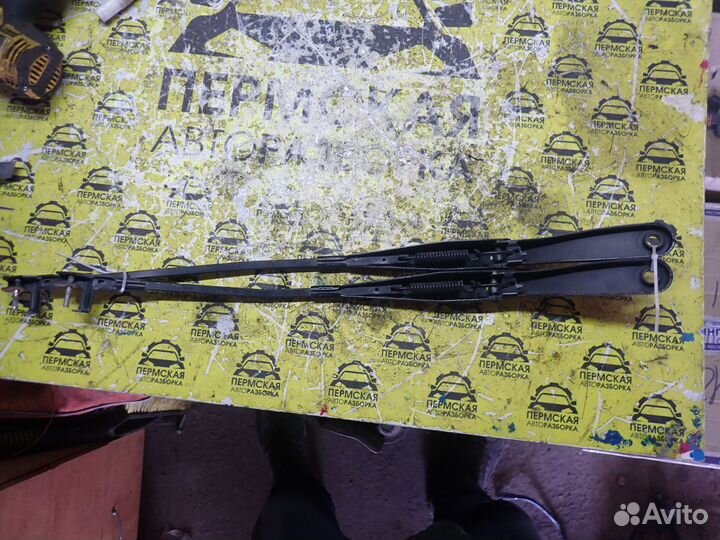 Поводок дворников Opel Astra H / Family 2004-2015