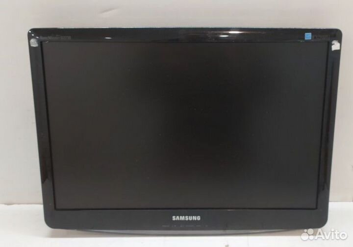 Монитор LCD 22