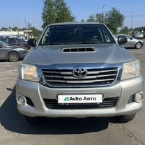 Toyota Hilux 2.5 MT, 2012, 150 000 км, с пробегом, цена 1 680 000 руб.