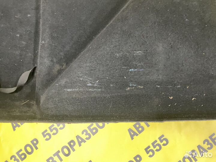 Обшивка багажника левая Ford Focus 2