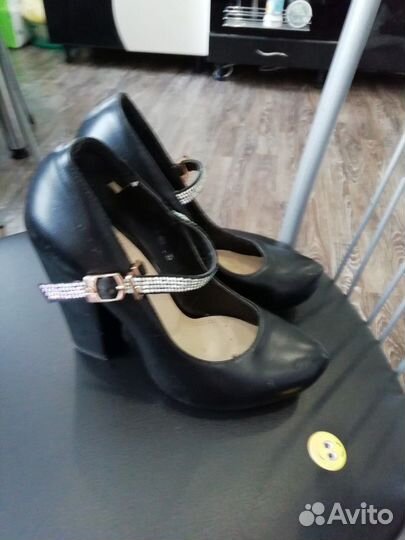 Женские туфли