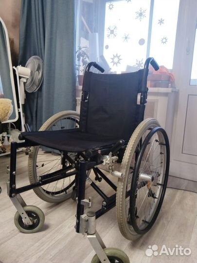Коляска инвалидная