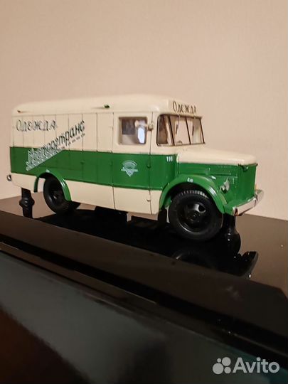 Модель автомобиля 1 43