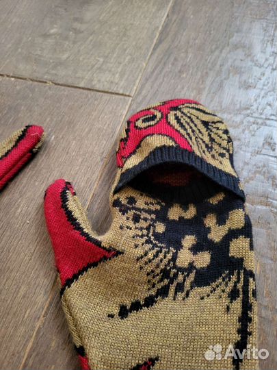 Варежки женские Denis Simachev