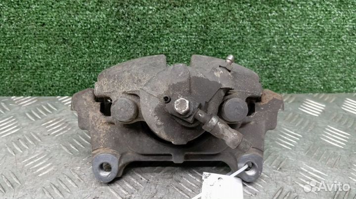 Суппорт Volkswagen Passat Правый Передний