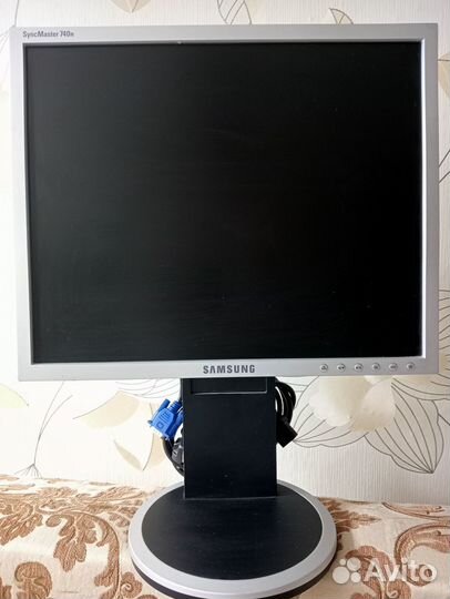 Монитор Samsung SyncMaster 740N