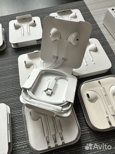 Оригинальные наушники earpods (lightning)