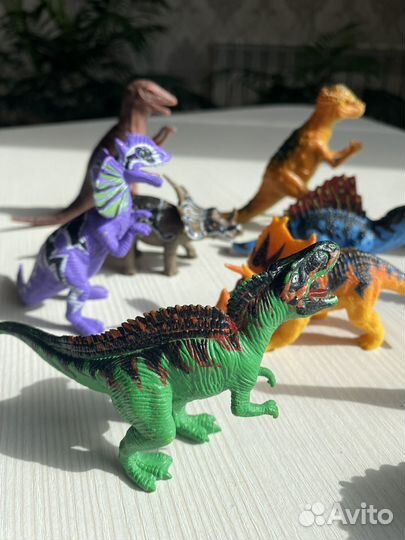 Динозавры игрушки