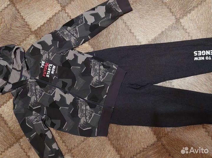 Спортивный костюм для мальчика 140 146