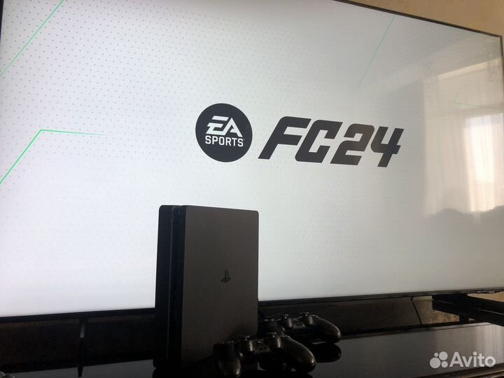 Sony Playstation 4 slim