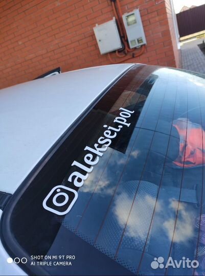 Наклейки на авто, реклама на заднее стекло авто