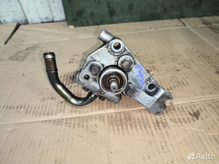 Насос гур Mazda Xedos 6