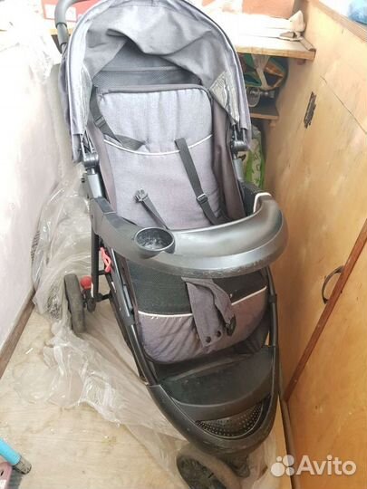 Коляска прогулочная