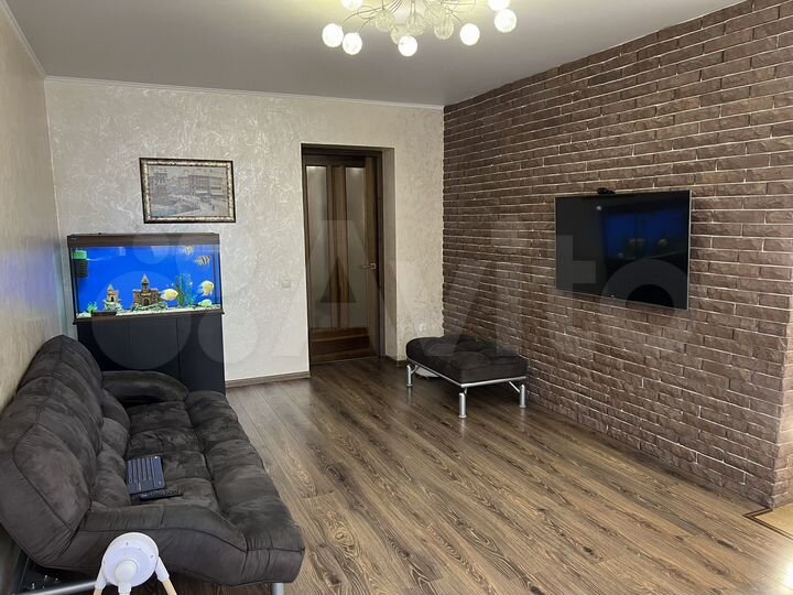 3-к. квартира, 74 м², 2/8 эт.