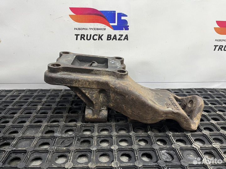 Кронштейн реактивной тяги Iveco Eurotrakker