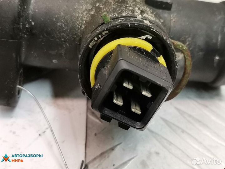 Корпус термостата Volkswagen Golf 3 1999