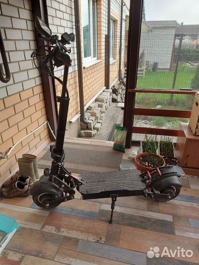 Электросамокат WS Nerpa 3200