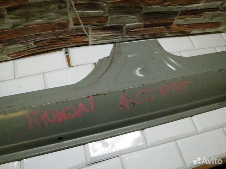 Порог двери Hyundai Accent