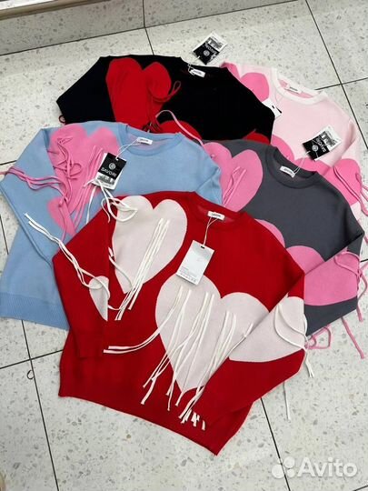 Свитер женский