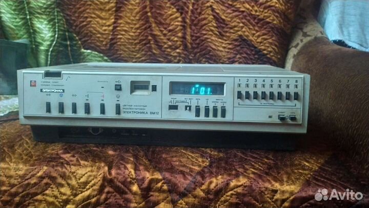 Кассетный видеомагнитофон электроника BM 12