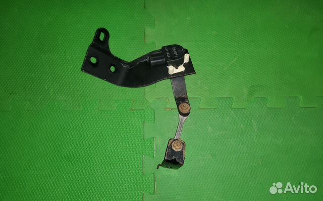 Датчик положения кузова mitsubishi pajero 4