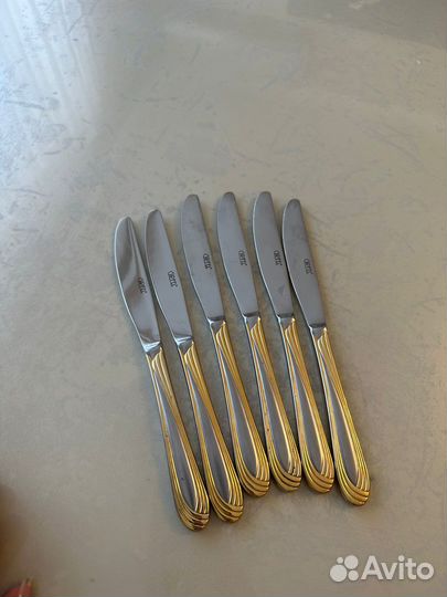 Новый набор ножей столовых